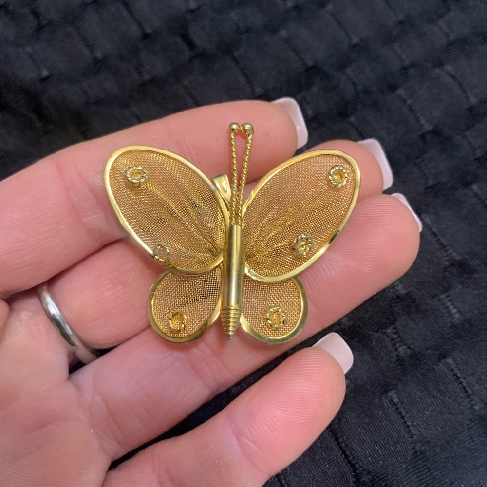 Vintage gold butterfly brooch/pendant